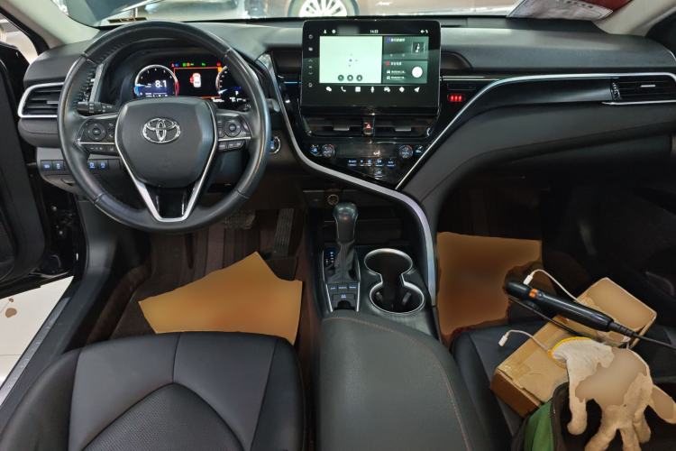 Used Toyota Camry 2021 2.5G Luxury Edition Center Console