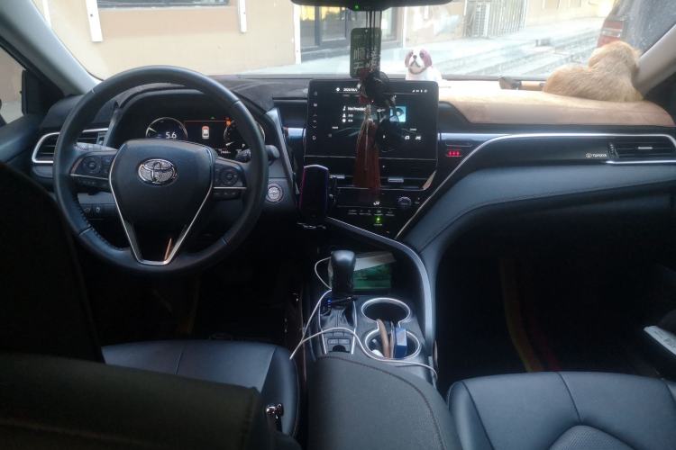 Used Toyota Camry 2021 Dual-Motor 2.5 HGVP Leading Edition Center Console