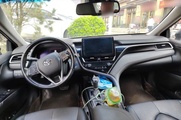 Used Toyota Camry 2021 Dual-Motor 2.5 HGVP Leading Edition Center Console