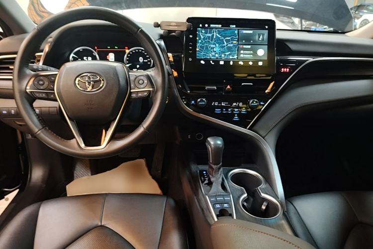 Used Toyota Camry 2021 Dual-Motor 2.5HG Luxury Edition Center Console
