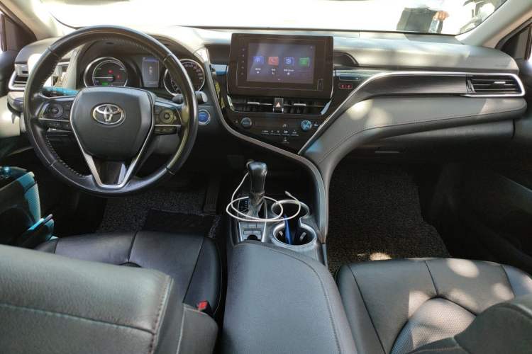 Used Toyota Camry 2021 Dual-Motor 2.5 HGVP Leading Edition Center Console