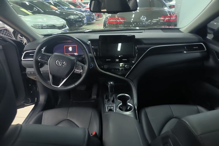 Used Toyota Camry 2021 Dual-Motor 2.5HG Luxury Edition Center Console