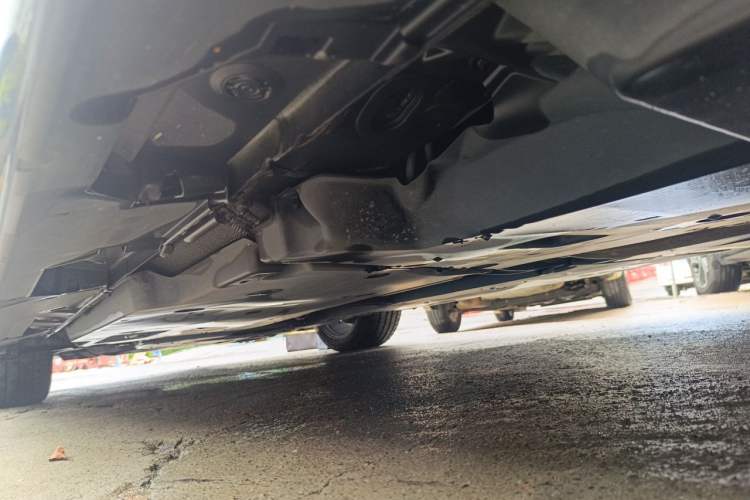 Used Toyota Camry 2021 2.5G Luxury Edition Chassis Rear Left