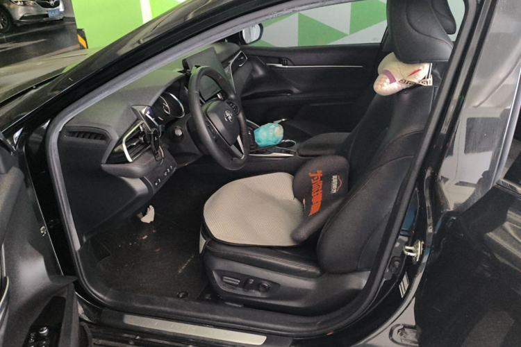Used Toyota Camry 2021 2.0G Luxury Edition Driver Seat