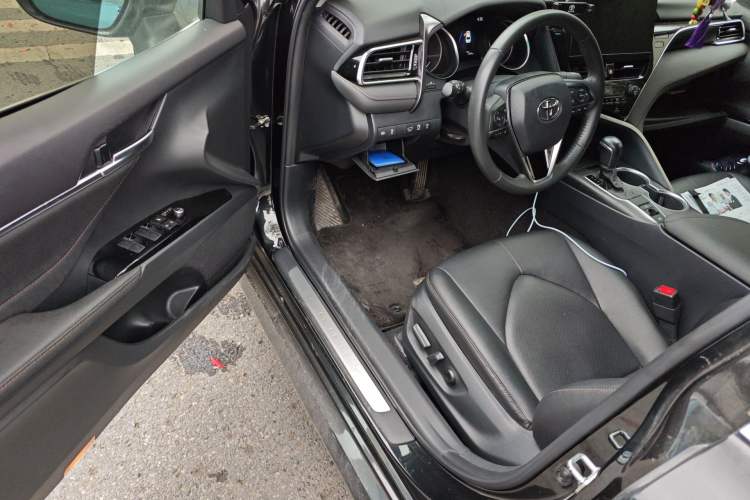 Used Toyota Camry 2021 2.0G Luxury Edition Driver Seat