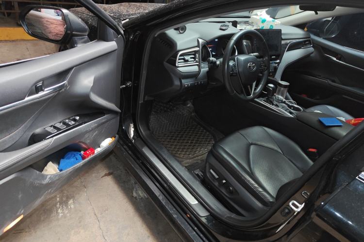 Used Toyota Camry 2021 2.0G Luxury Edition Driver Seat
