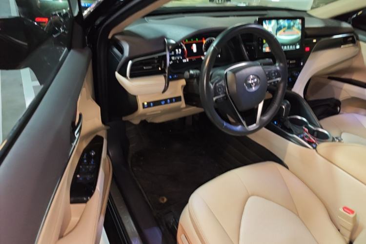 Used Toyota Camry 2021 2.5G Luxury Edition Driver Seat