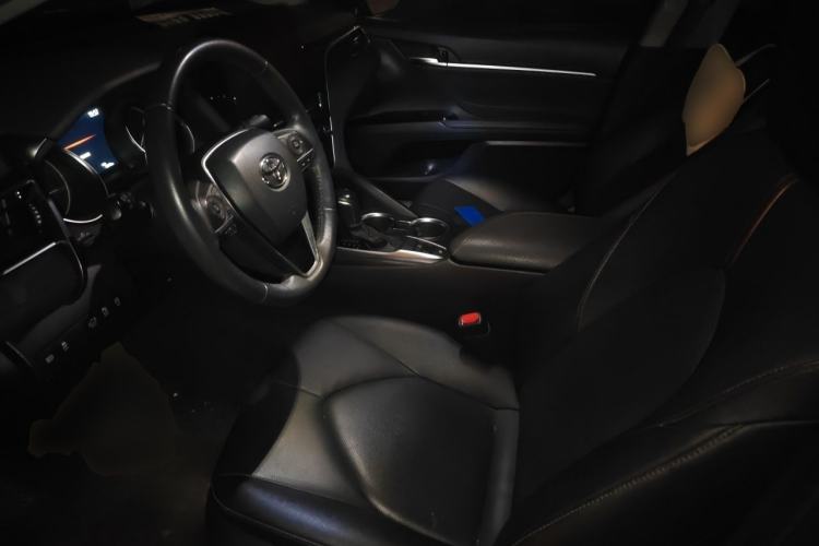 Used Toyota Camry 2021 2.0G Luxury Edition Driver Seat