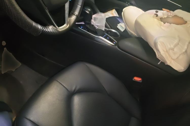Used Toyota Camry 2021 2.5G Luxury Edition Driver Seat