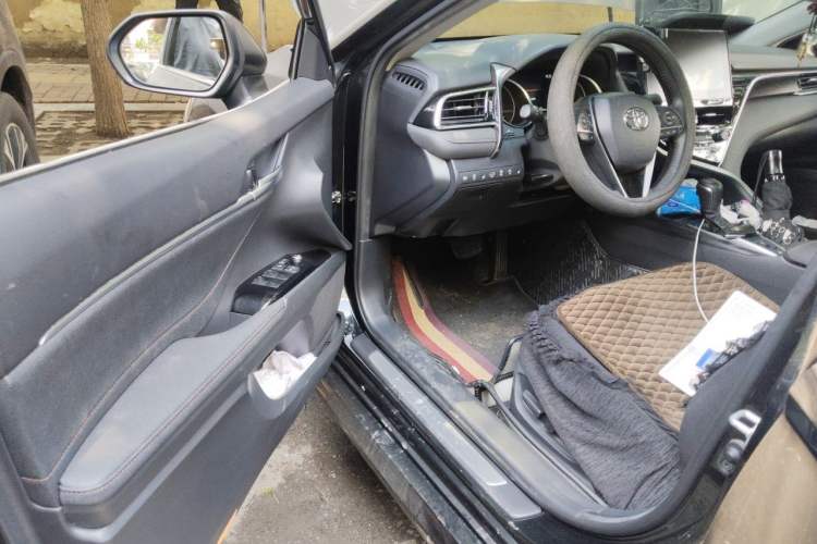 Used Toyota Camry 2021 2.0G Luxury Edition Driver Seat