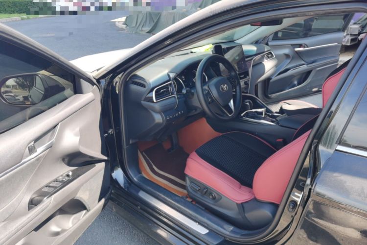 Used Toyota Camry 2021 2.0G Luxury Edition Driver Seat