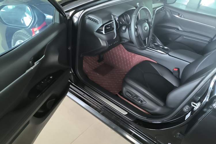 Used Toyota Camry 2021 2.0G Luxury Edition Driver Seat
