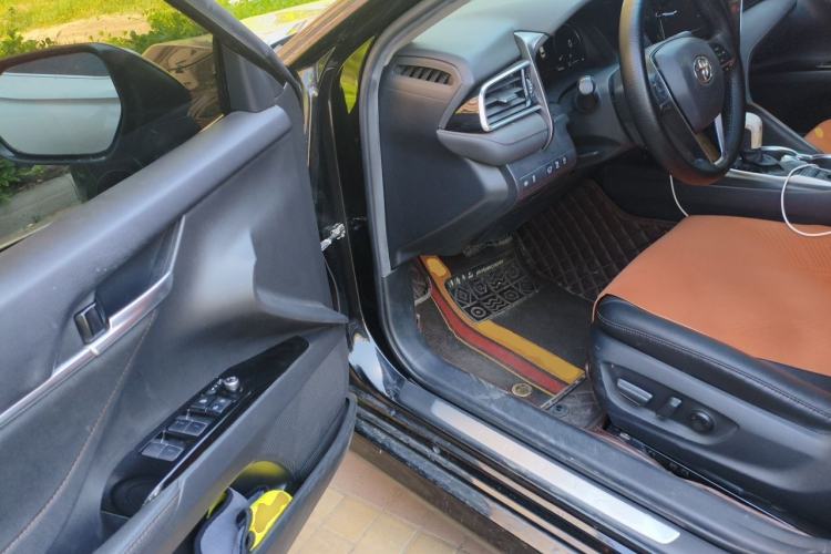 Used Toyota Camry 2021 2.5G Luxury Edition Driver Seat