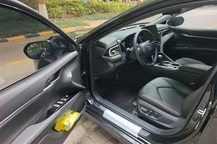 Used Toyota Camry 2021 2.0G Luxury Edition Driver Seat