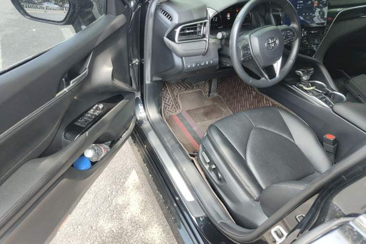 Used Toyota Camry 2021 2.5G Luxury Edition Driver Seat