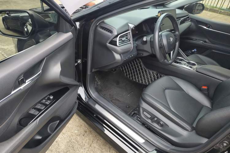 Used Toyota Camry 2021 Dual-Motor 2.5HG Luxury Edition Driver Seat