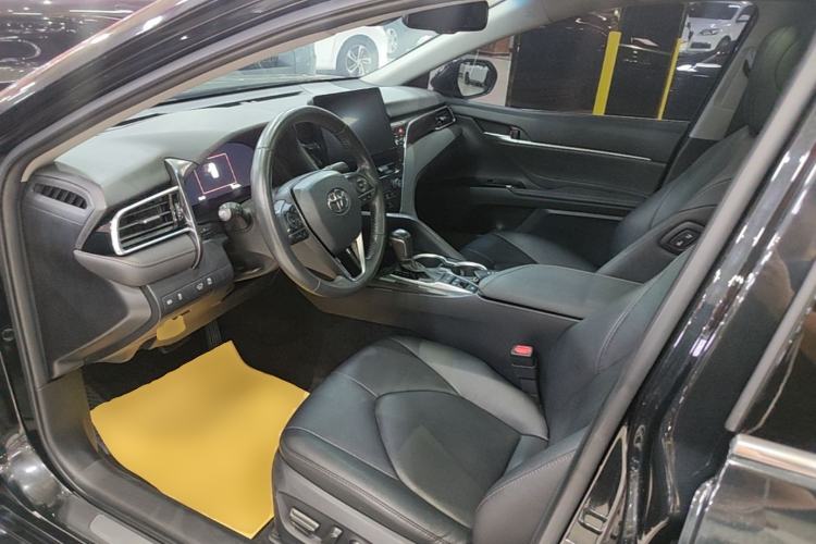 Used Toyota Camry 2021 Dual-Motor 2.5HG Luxury Edition Driver Seat