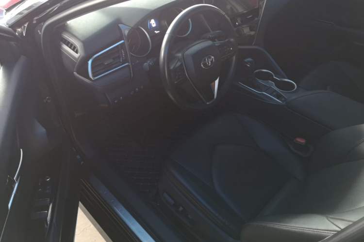 Used Toyota Camry 2021 2.0G Luxury Edition Driver Seat