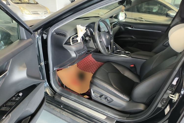 Used Toyota Camry 2021 2.0G Luxury Edition Driver Seat