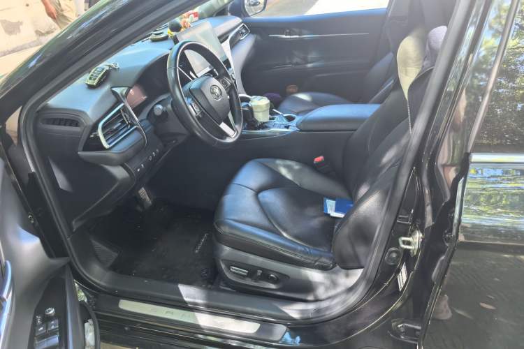 Used Toyota Camry 2021 2.5G Luxury Edition Driver Seat