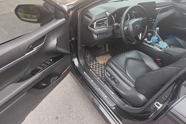 Used Toyota Camry 2021 2.0G Luxury Edition Driver Seat