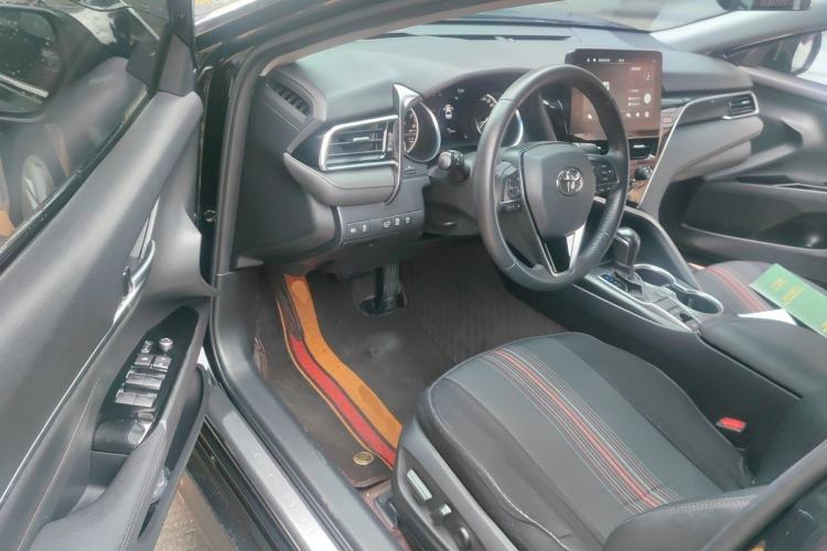 Used Toyota Camry 2021 2.0G Luxury Edition Driver Seat