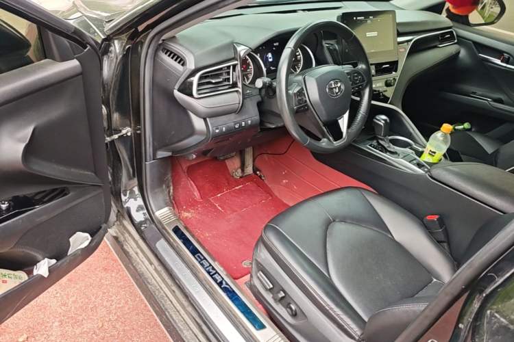 Used Toyota Camry 2021 2.0G Luxury Edition Driver Seat