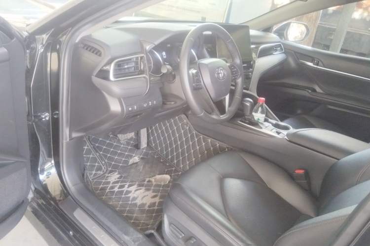 Used Toyota Camry 2021 2.0G Luxury Edition Driver Seat