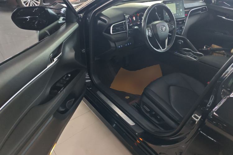 Used Toyota Camry 2021 2.5G Luxury Edition Driver Seat