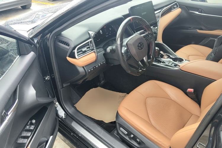Used Toyota Camry 2021 2.5G Luxury Edition Driver Seat