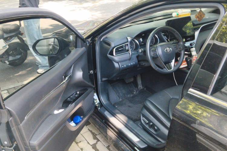 Used Toyota Camry 2021 2.0G Luxury Edition Driver Seat