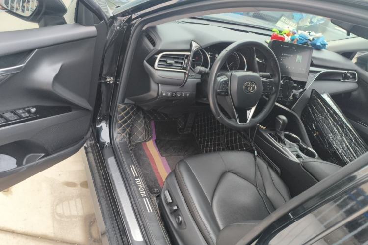 Used Toyota Camry 2021 2.0G Luxury Edition Driver Seat