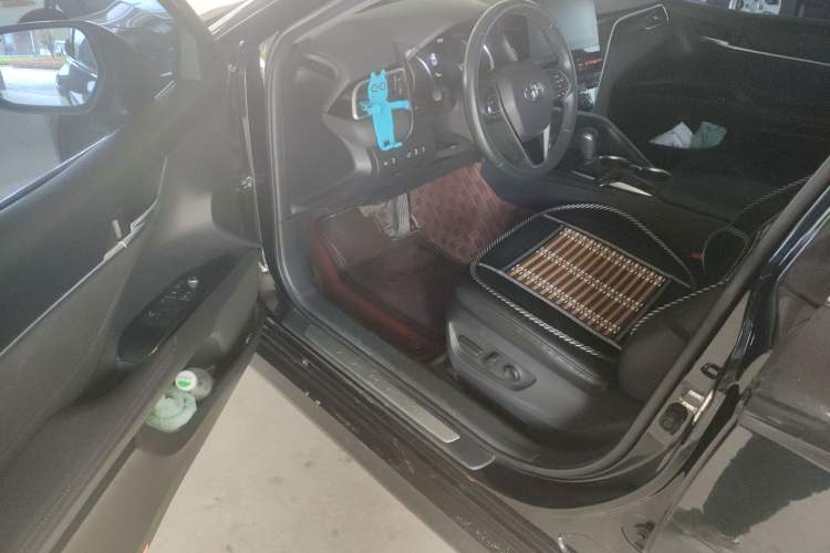 Used Toyota Camry 2021 2.0G Luxury Edition Driver Seat