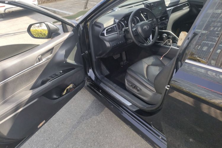 Used Toyota Camry 2021 2.0G Luxury Edition Driver Seat