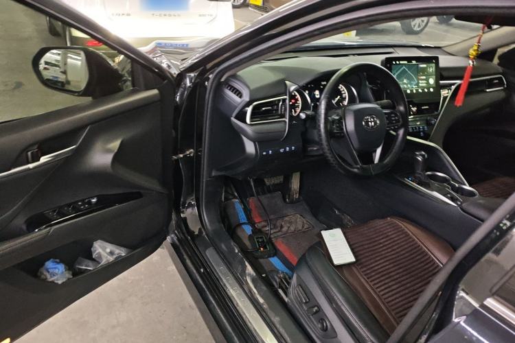 Used Toyota Camry 2021 2.0G Luxury Edition Driver Seat
