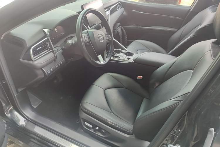 Used Toyota Camry 2021 2.5G Luxury Edition Driver Seat
