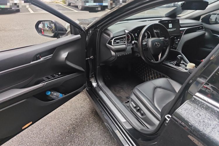 Used Toyota Camry 2021 2.0G Luxury Edition Driver Seat