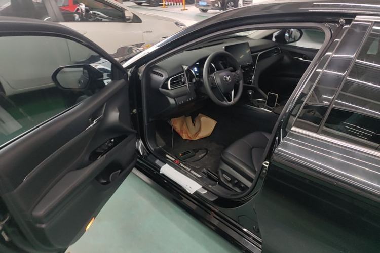 Used Toyota Camry 2021 2.0G Luxury Edition Driver Seat