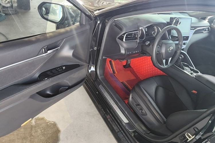 Used Toyota Camry 2021 2.0G Luxury Edition Driver Seat