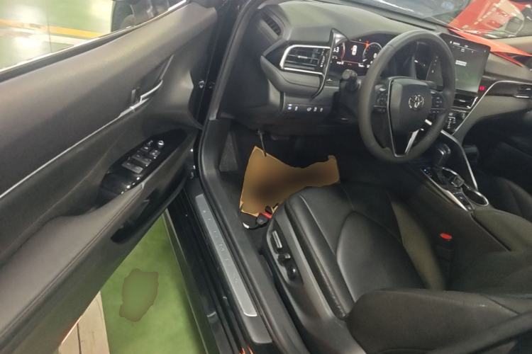 Used Toyota Camry 2021 2.5G Luxury Edition Driver Seat