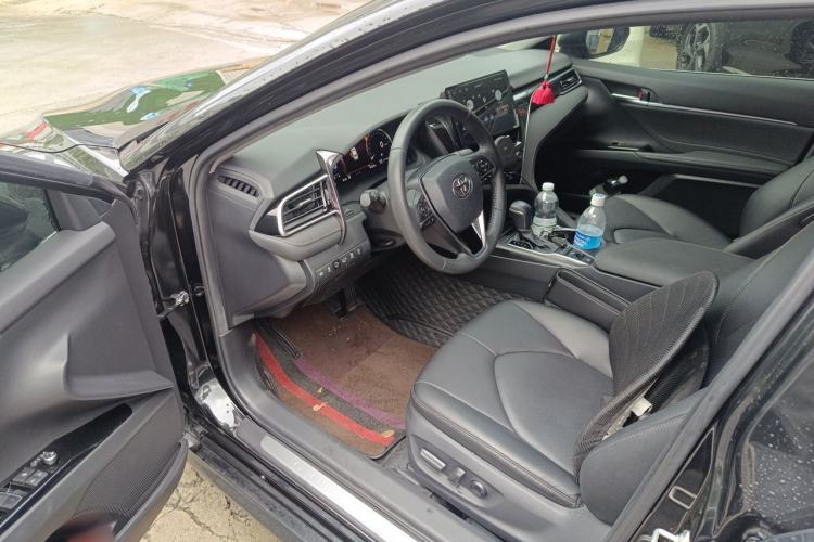 Used Toyota Camry 2021 2.5G Luxury Edition Driver Seat