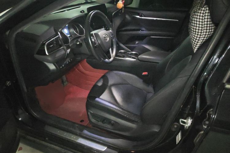 Used Toyota Camry 2021 2.0G Luxury Edition Driver Seat