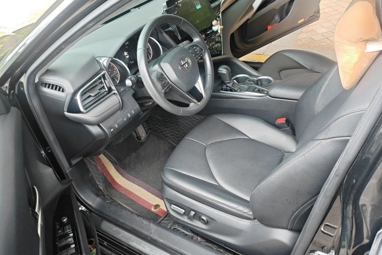 Used Toyota Camry 2021 2.0G Luxury Edition Driver Seat