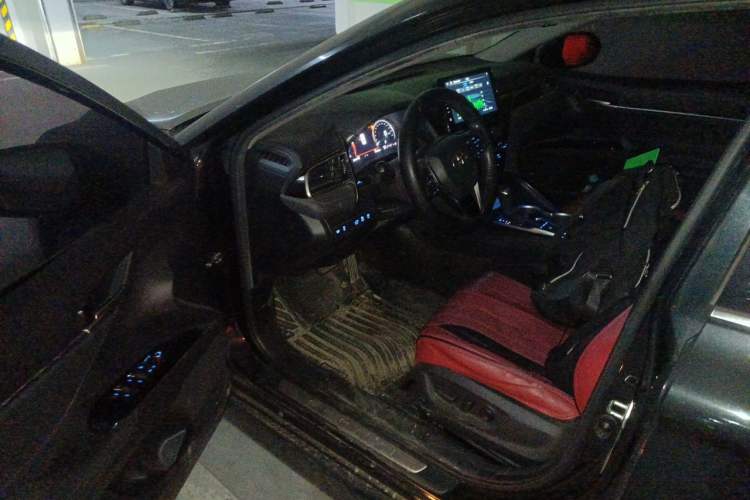 Used Toyota Camry 2021 2.5G Luxury Edition Driver Seat