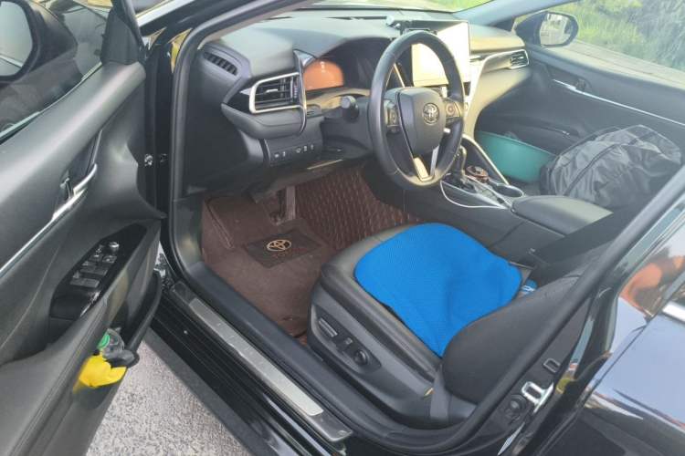 Used Toyota Camry 2021 2.5G Luxury Edition Driver Seat