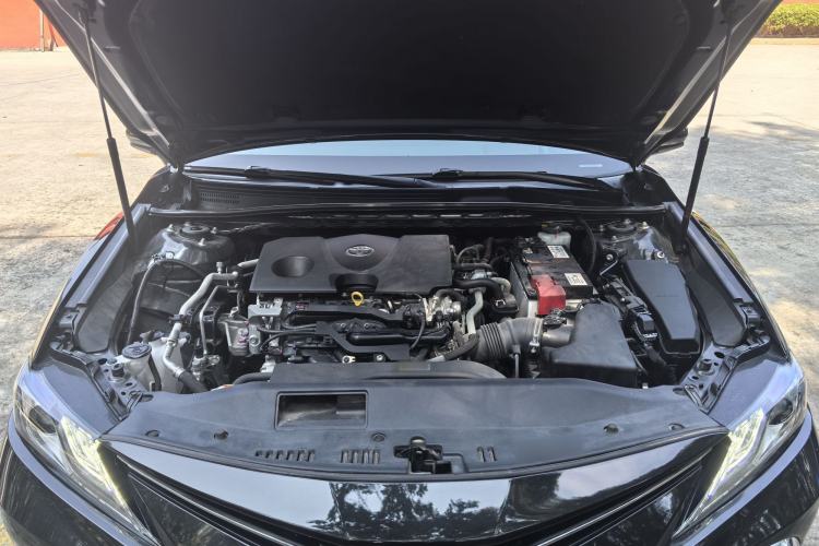 Used Toyota Camry 2021 2.0G Luxury Edition Engine Bay