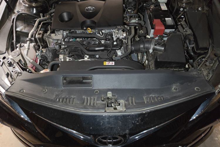 Used Toyota Camry 2021 2.0G Luxury Edition Engine Bay