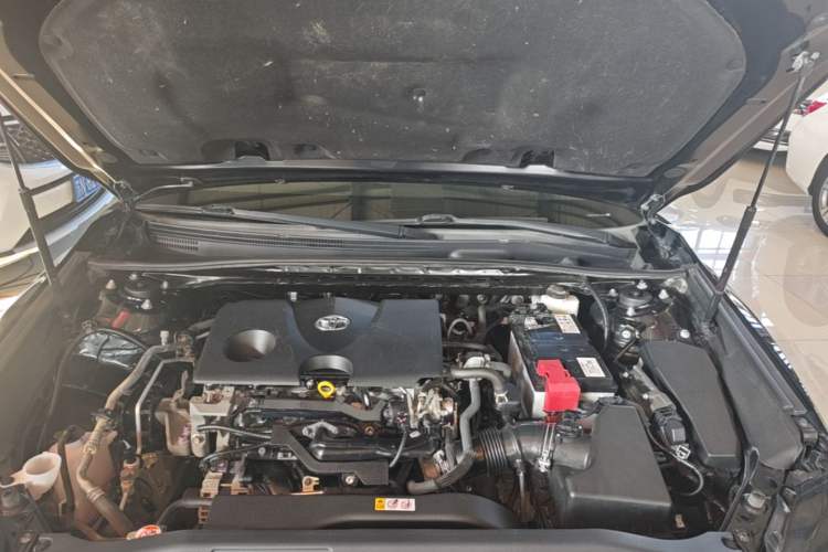Used Toyota Camry 2021 2.0G Luxury Edition Engine Bay