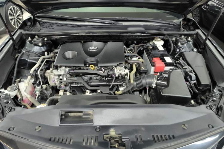 Used Toyota Camry 2021 2.0G Luxury Edition Engine Bay