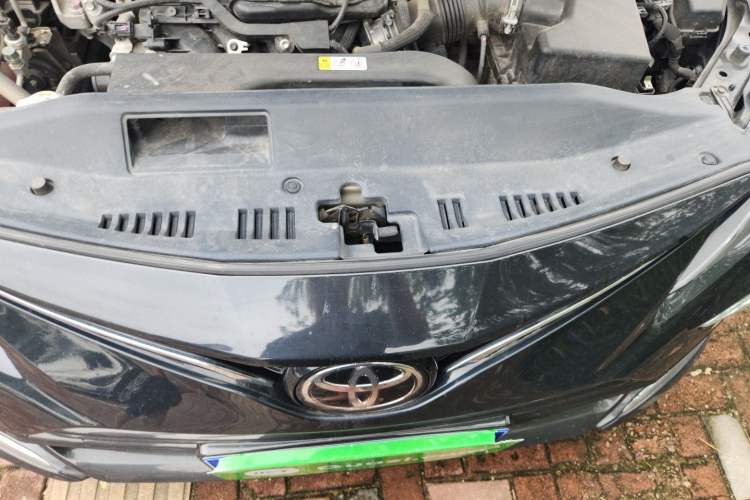 Used Toyota Camry 2021 2.0G Luxury Edition Engine Bay